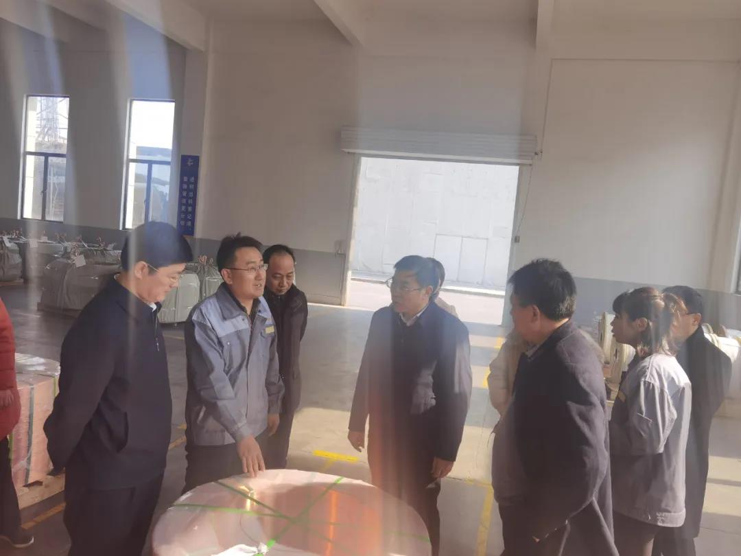 Member of the Party Group and Deputy Director of Jiangxi Provincial Department of Science and Technology Yan Bangyou came to our company for investigation